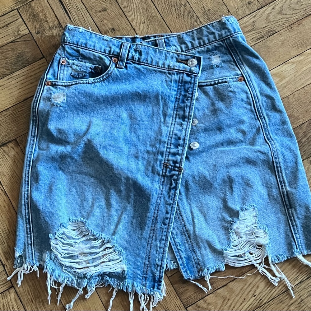 Crisscross denim skirt